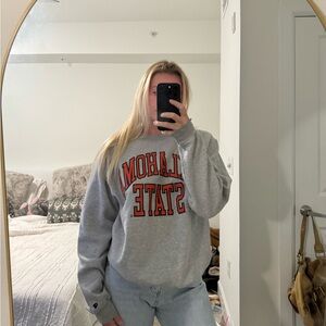 Gray college sweatshirtrt